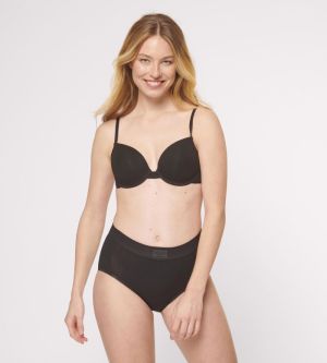  0004 BLACK