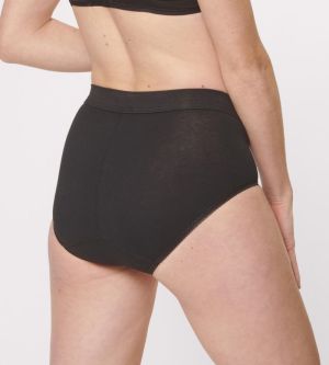  0004 BLACK
