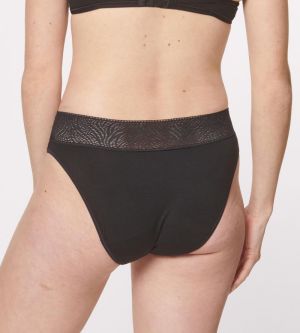  0004 BLACK