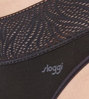  0004 BLACK