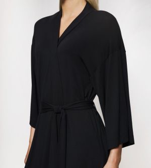 Aura Spotlight Robe 0004 BLACK